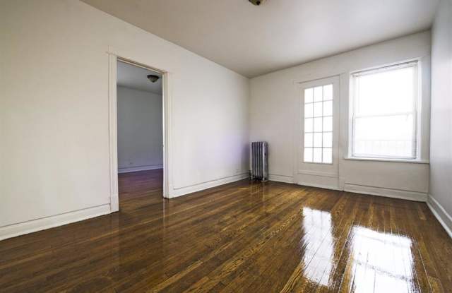 5236 W Harrison
