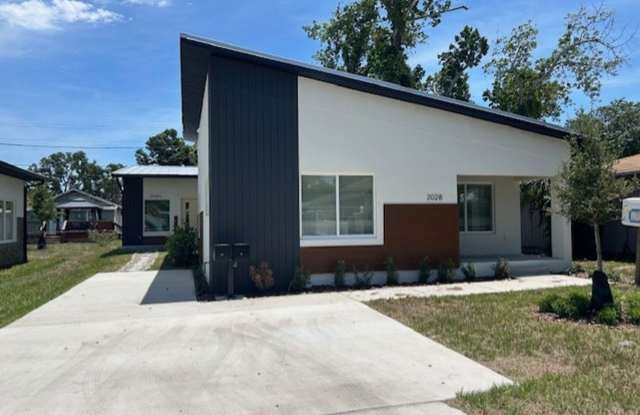 *NEW Build! Centrally located 2/2.