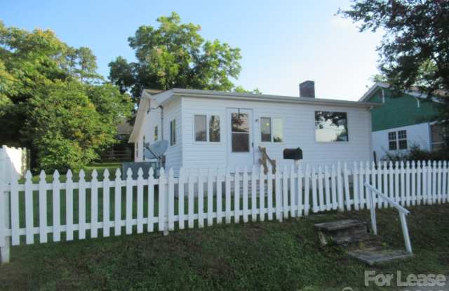 306 W 2nd Street