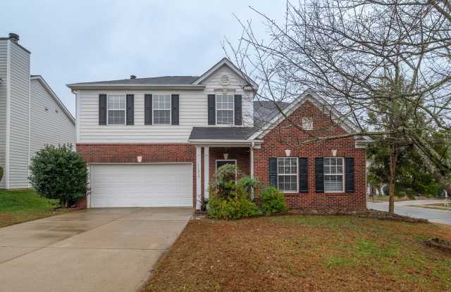 Spacious 3-Bedroom Home in Stowe Creek!