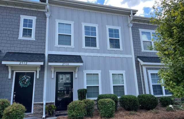 Three Bedroom Townhouse in Westport/Denver