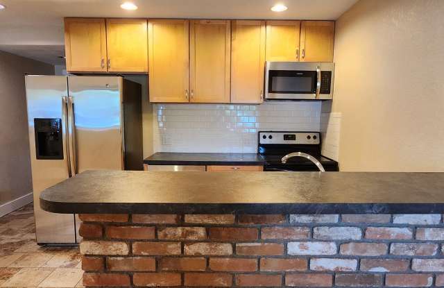 1104 Columbine Court