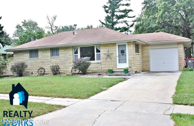 6419 Fairfax Avenue - 6419 Fairfax Avenue, Lincoln, NE 68505