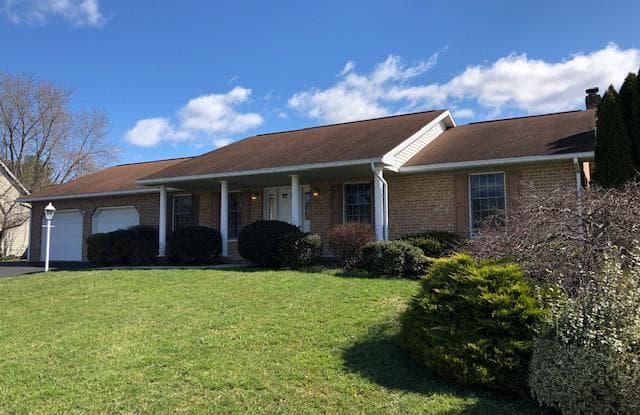 3558 TURNBERRY DRIVE - 3558 Turnberry Drive, Franklin County, PA 17202