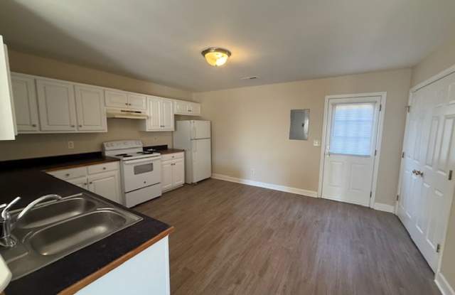 3 bedroom, 2.5 bath Total Electric Condo in Gibsonville