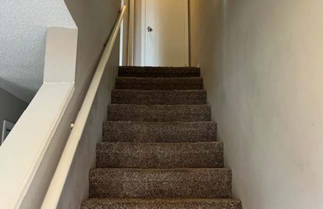 419 Oakland Road - 1