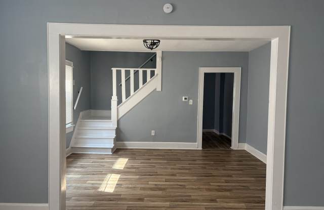 308 North Riley Avenue - 1