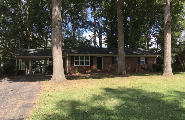 6235 Bingham Avenue - 6235 Bingham Avenue, Clemmons, NC 27012