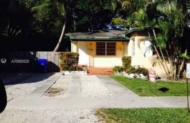 2977 W Trade Ave - 2977 W Trade Ave, Miami, FL 33133