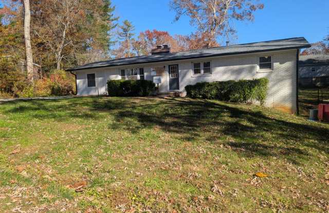 Photo of Fletcher Rental! Newly Renovated