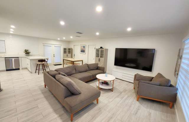 1238 Port Malabar Boulevard