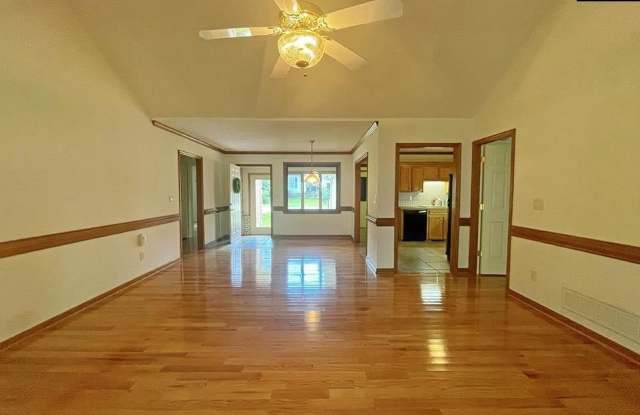 305 Willowood Parkway