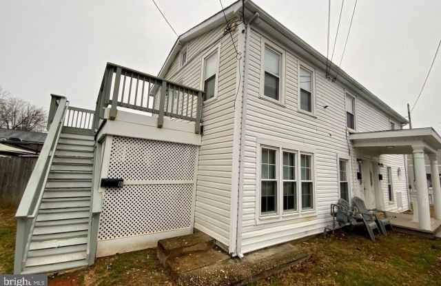 301 PITT ST #2