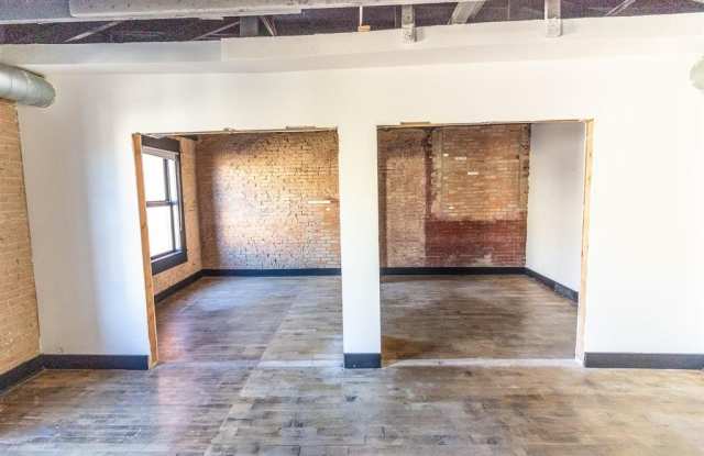 213 W Mulberry Street