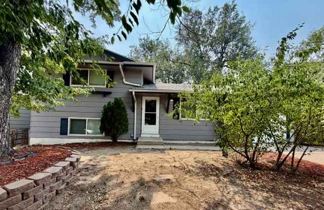 2236 Fernwood Drive