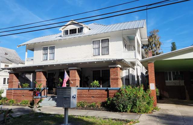 209 South 4th StreetUnit 3