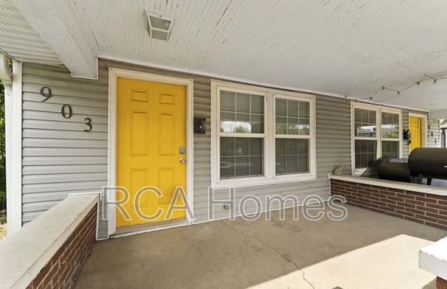 903 North Oxford Street