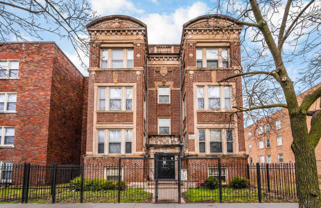 4934 S. King Drive #2