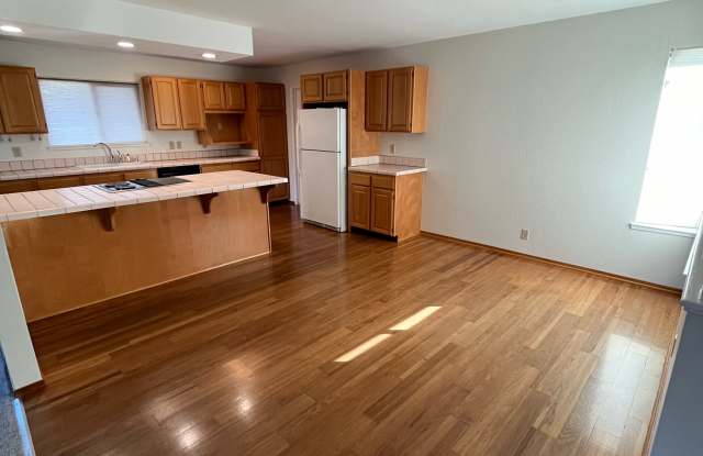 4115 Alvarado Street