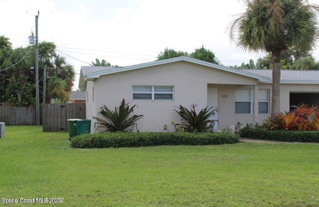 555 Lee Avenue - 555 Lee Avenue, Satellite Beach, FL 32937