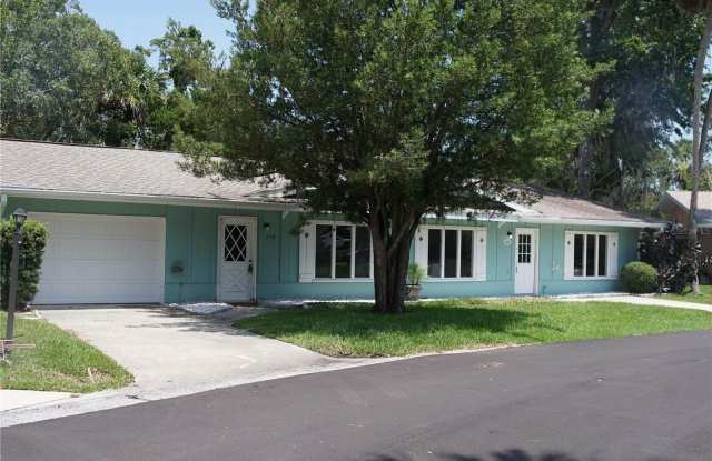 23 COUNTRY CLUB Drive