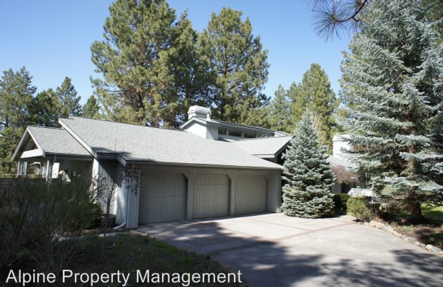 60668 Thunderbird Ct. - 60668 Thunderbird, Bend, OR 97702