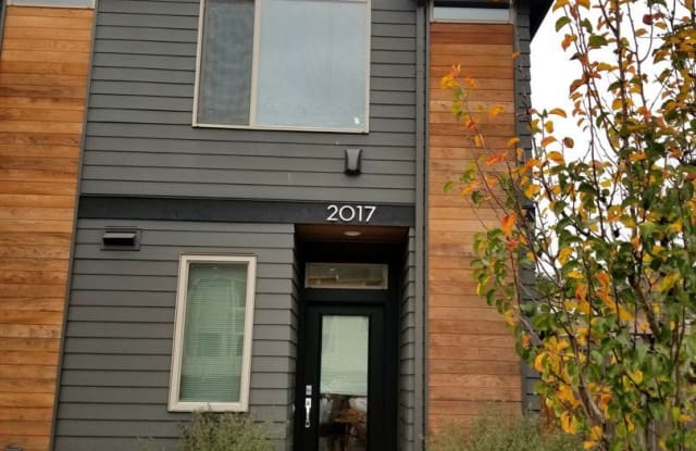 2017 SE Yamhill St #5 - 2017 Southeast Yamhill Street, Portland, OR 97214