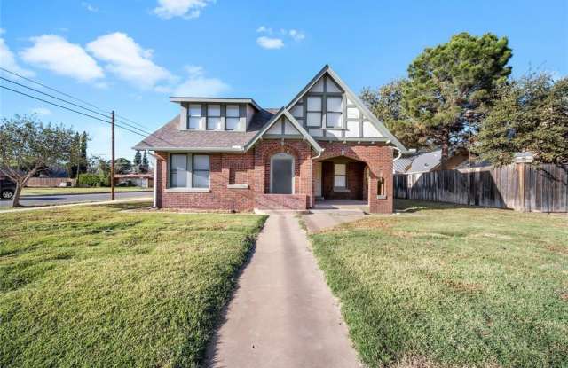 910 W Michigan Avenue - 910 West Michigan Avenue, Midland, TX 79701