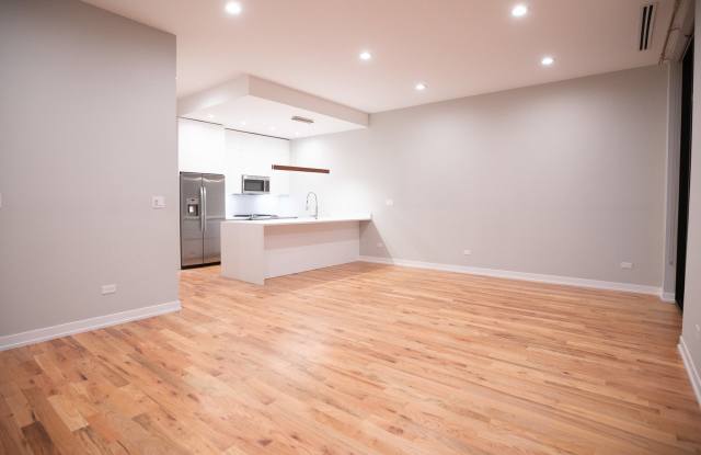 1028 N California Avenue