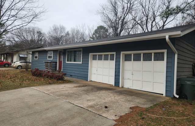 Single Family Home Located On Mount Comfort Road!