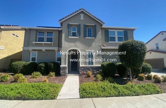 240 Uccello Way - 240 Uccello Way, Sacramento, CA 95835