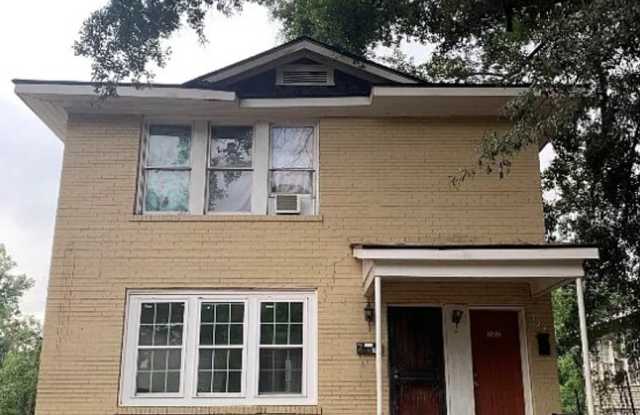 Newly Redone 2 Bedroom apartment in Highland