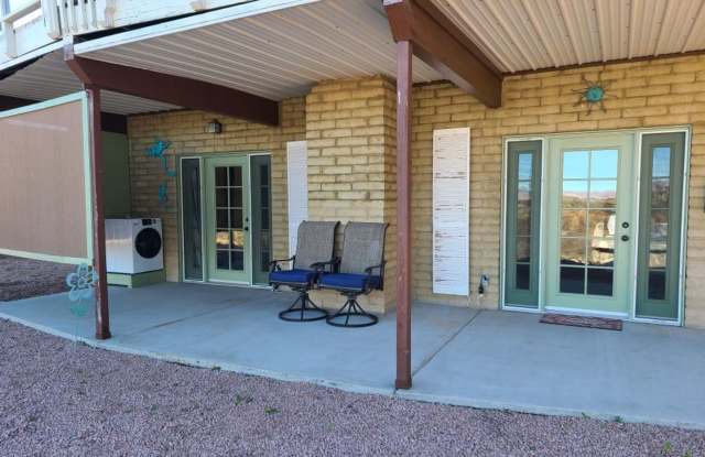 Cottonwood Area/ One-time leasing $1600.00 includes utilities.