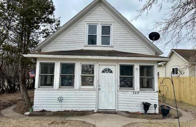 504 E Washington - 504 East Washington Avenue, Fergus Falls, MN 56537