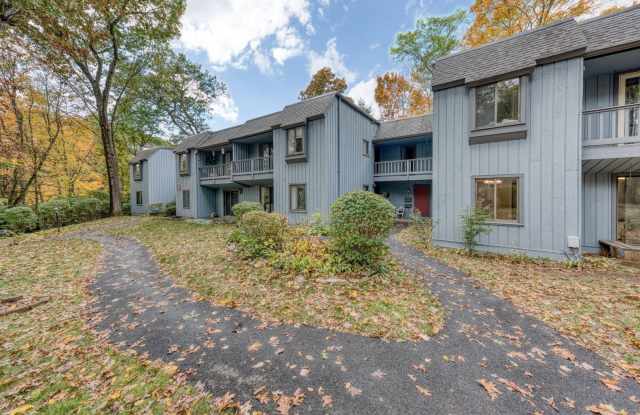 Photo of 10 Deepwood Drive