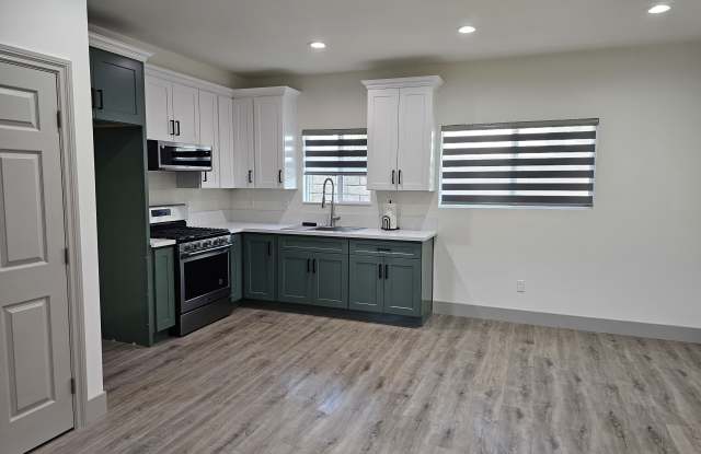 1134 North Isabel Street