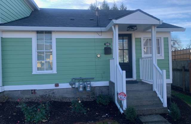 Photo of $2,350 Furnished or $2,150 Unfurnished, Three Bedrooms, Two Baths Duplex available now!