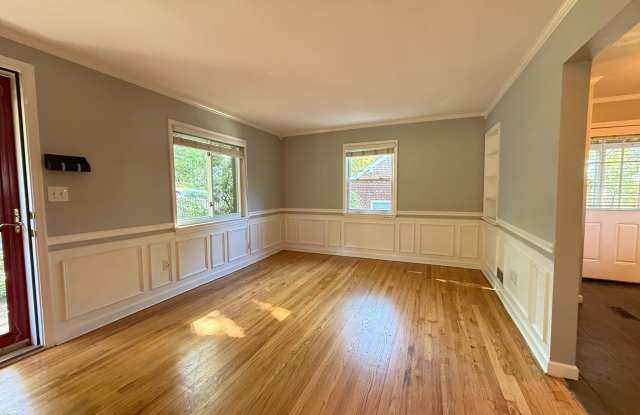 2004 S QUINCY STREET