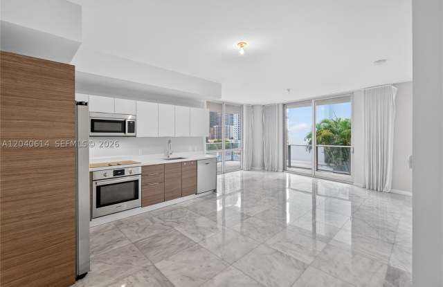 Brickell Ten