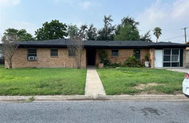 Photo of 305 W Walnut Avenue