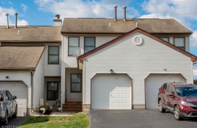 244 Spruce Ct - 244 Spruce Court, Hunterdon County, NJ 08822