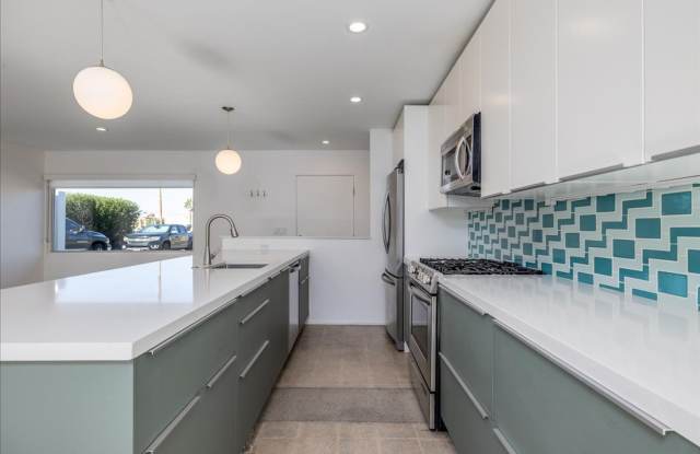 Photo of 73545 Shadow Mountain Drive