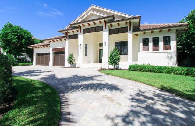 ***STUNNING POOL HOME***NEW CONSTRUCTION***MOORINGS***FURNISHED SEASONAL***