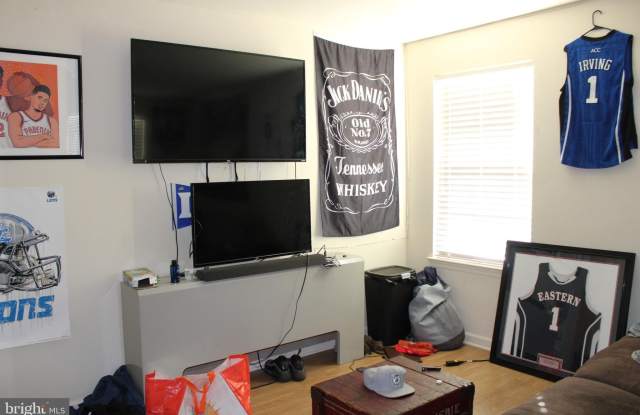 Photo of 107 ELLIS Street