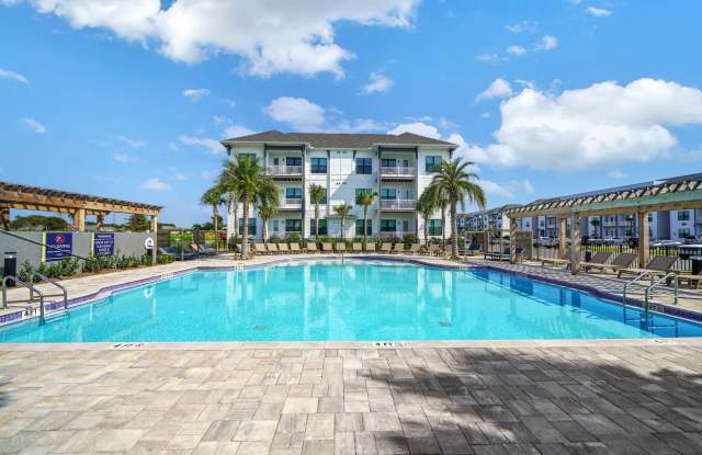 160 South Mattie M Kelly Blvd Unit A32