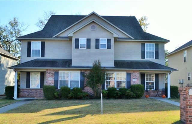 2814 Fairway Hamlet  CT - 2814 Fairway Hamlet Court, Fort Smith, AR 72908