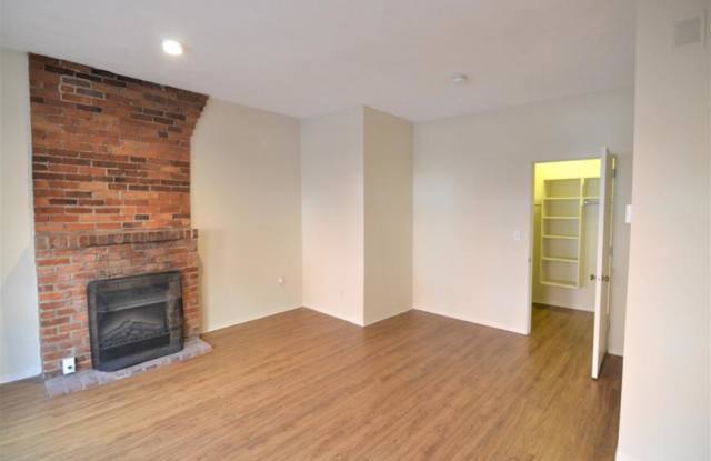 35 Saint Germain St.