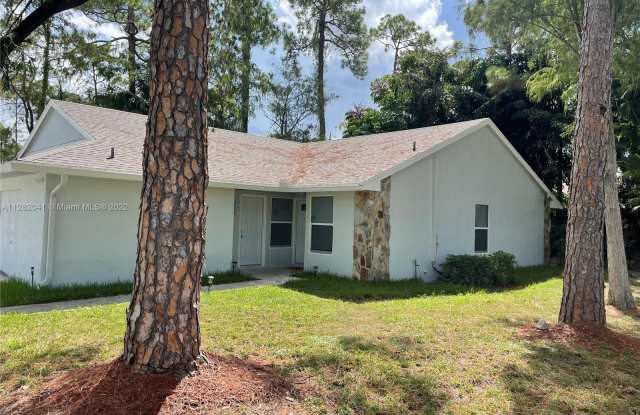 13834 Bottlebrush Ct