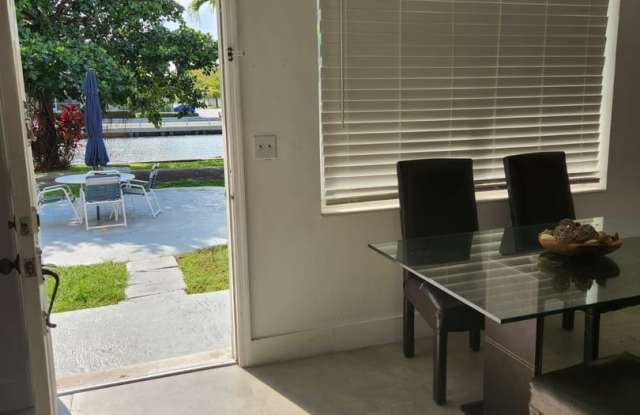 Stunning Apartment  at 467 Golden Isles Drive