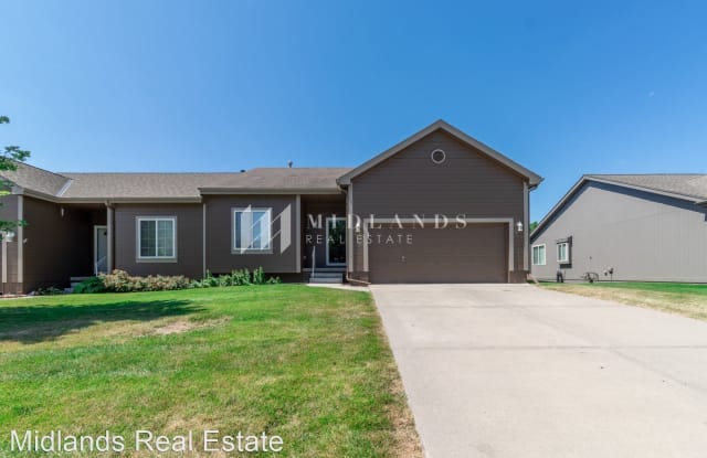 1007 Woodview Drive - 1007 Woodview Drive, Sarpy County, NE 68046